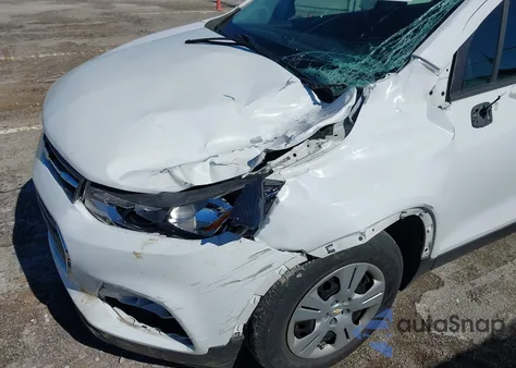 2019 Chevrolet Trax Ls z USA, uszkodzony, nr VIN 3GNCJKSB3KL138567